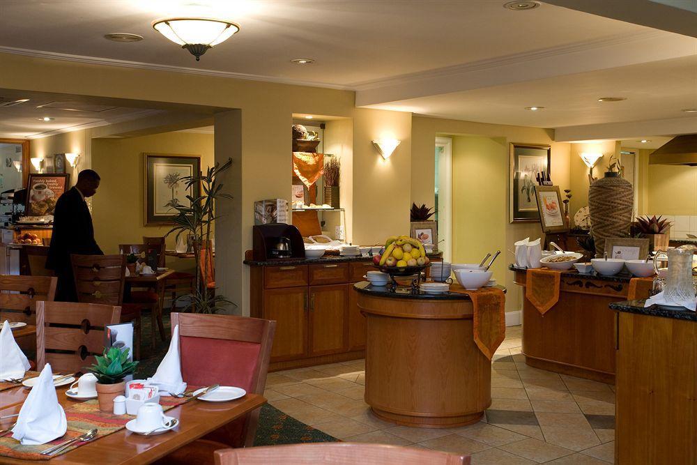 Courtyard Hotel Sandton Johannesbourg Extérieur photo