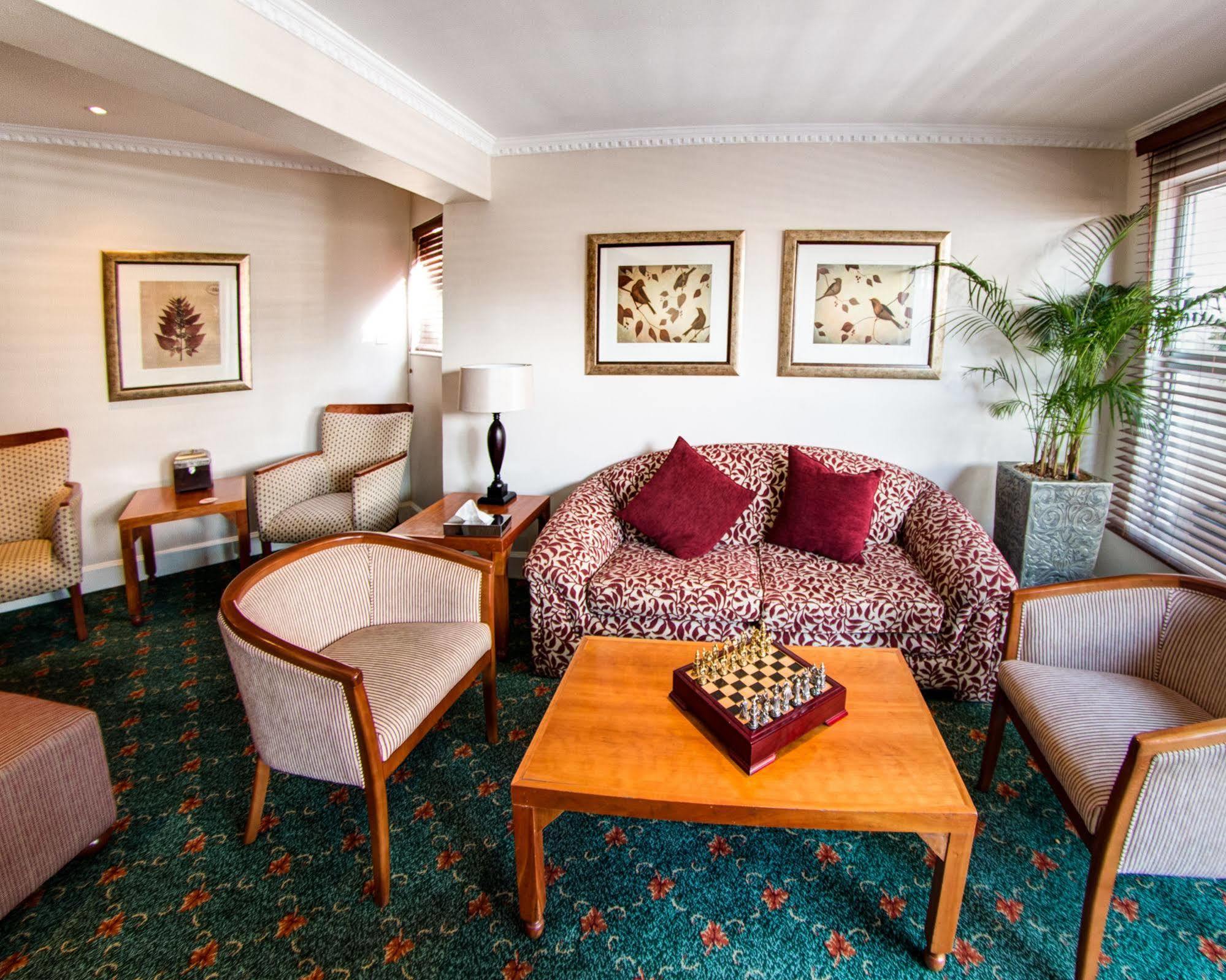 Courtyard Hotel Sandton Johannesbourg Extérieur photo