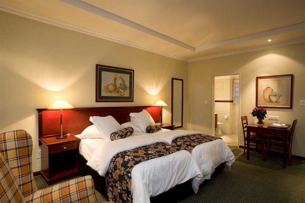 Courtyard Hotel Sandton Johannesbourg Extérieur photo