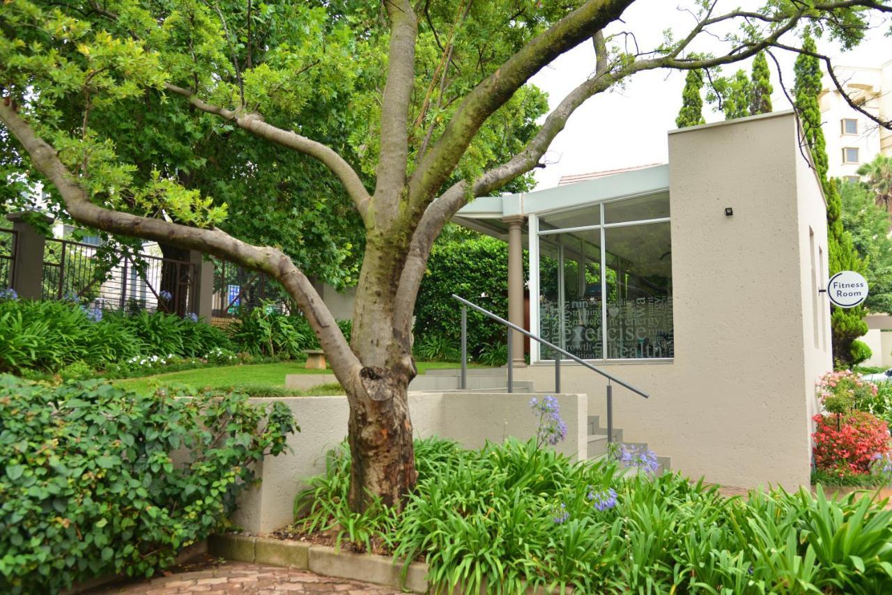 Courtyard Hotel Sandton Johannesbourg Extérieur photo